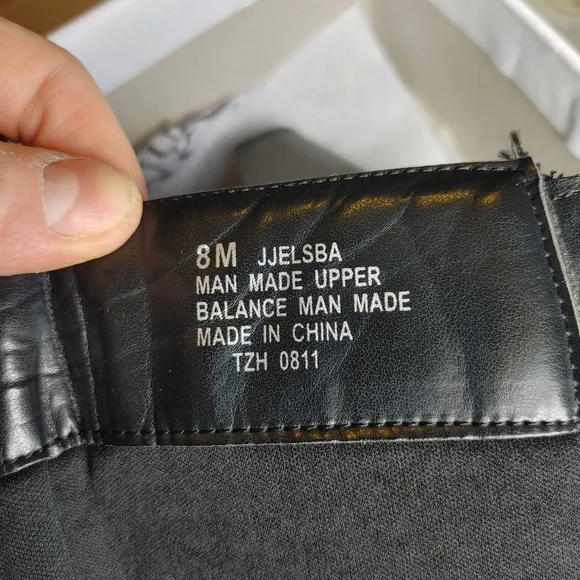 Nine & Co Heeled Black Leather Boot - Picture 2 of 5